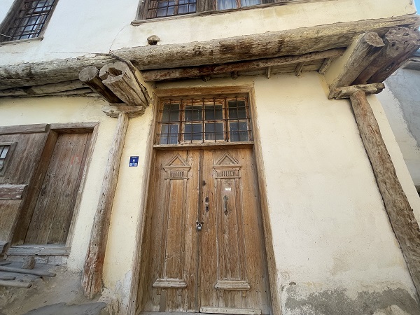 Foto - Tarihi mahallede kerpiç evler kaydedildi