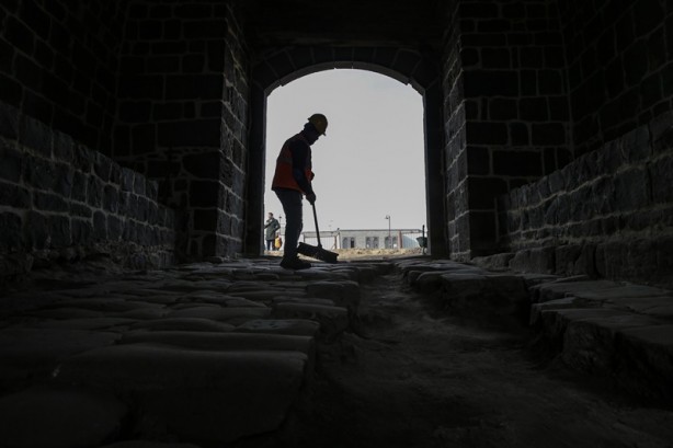 Foto - Tarihi surlarda ortaya çıkarıldı! Aslına uygun olarak onarılacak