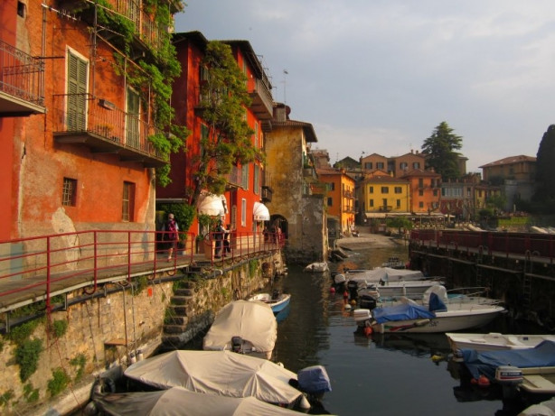 Foto - Tarihi Varenna şehri güzelliğiyle göz dolduruyor