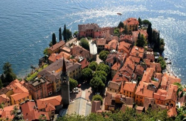 Foto - Tarihi Varenna şehri güzelliğiyle göz dolduruyor