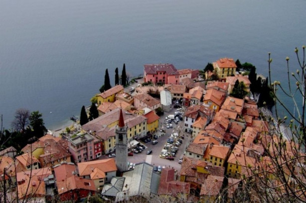 Foto - Tarihi Varenna şehri güzelliğiyle göz dolduruyor