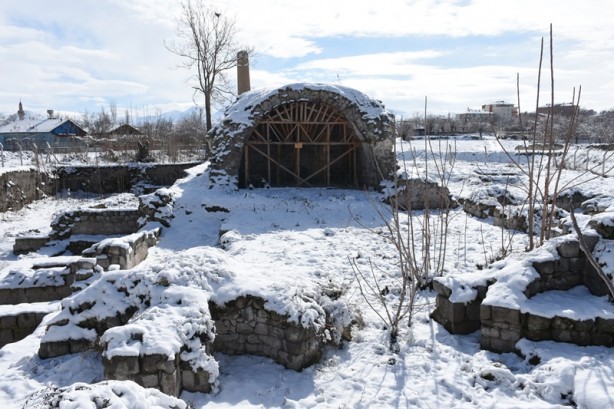 Foto - Tarihi yapılar kar ile beyaza büründü