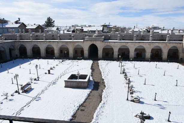 Foto - Tarihi yapılar kar ile beyaza büründü