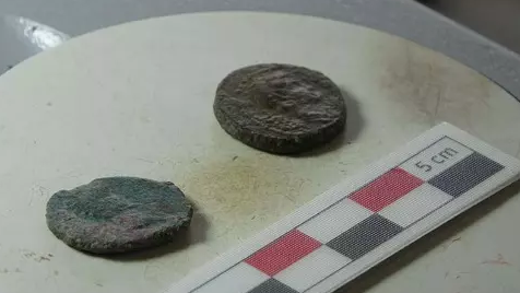 Foto - Tarihi yeniden yazacak kazıda şaşırtan keşif: Antik kentte tamı tamına 2 bin yıllık bronz sikke bulundu!