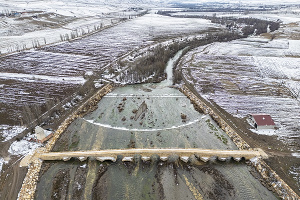 Foto - Tarihi Yıldız Köprüsü havadan görüntülendi