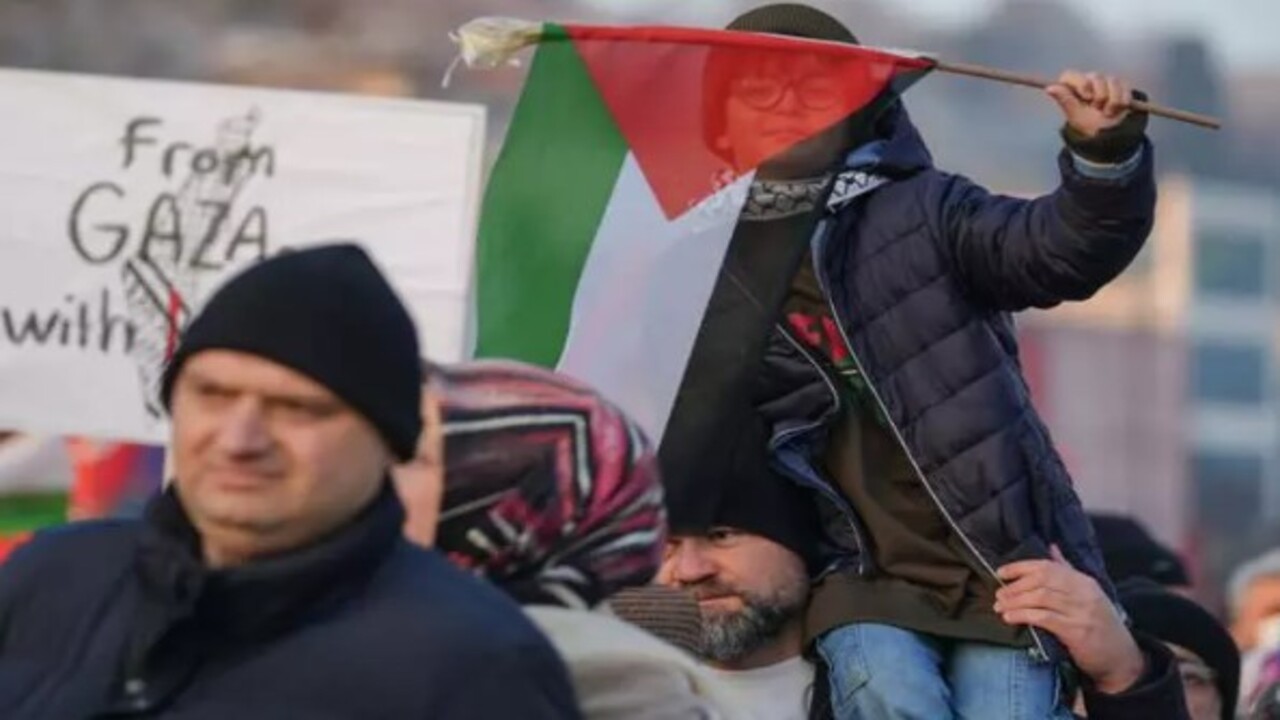 Foto - Tarihi yürüyüşten duygulandıran kareler! "Dün Ayasofya, bugün Emevi, yarın Aksâ
