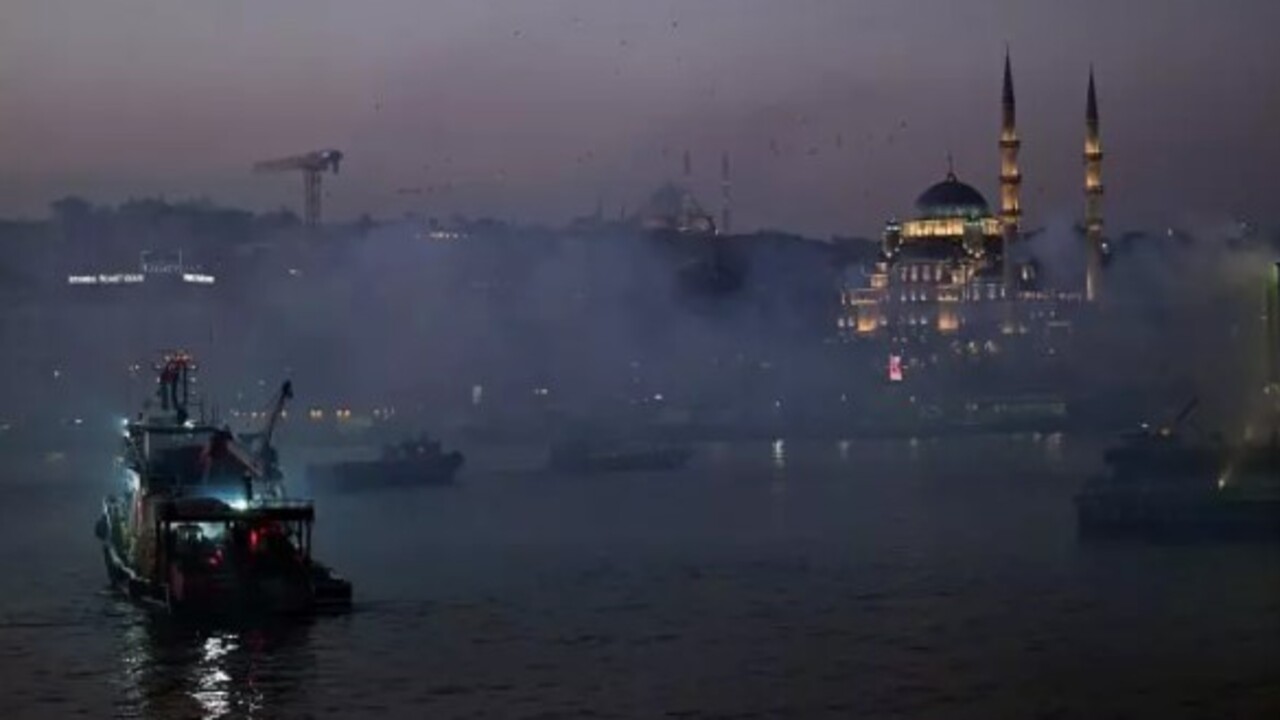 Foto - Tarihi yürüyüşten duygulandıran kareler! "Dün Ayasofya, bugün Emevi, yarın Aksâ