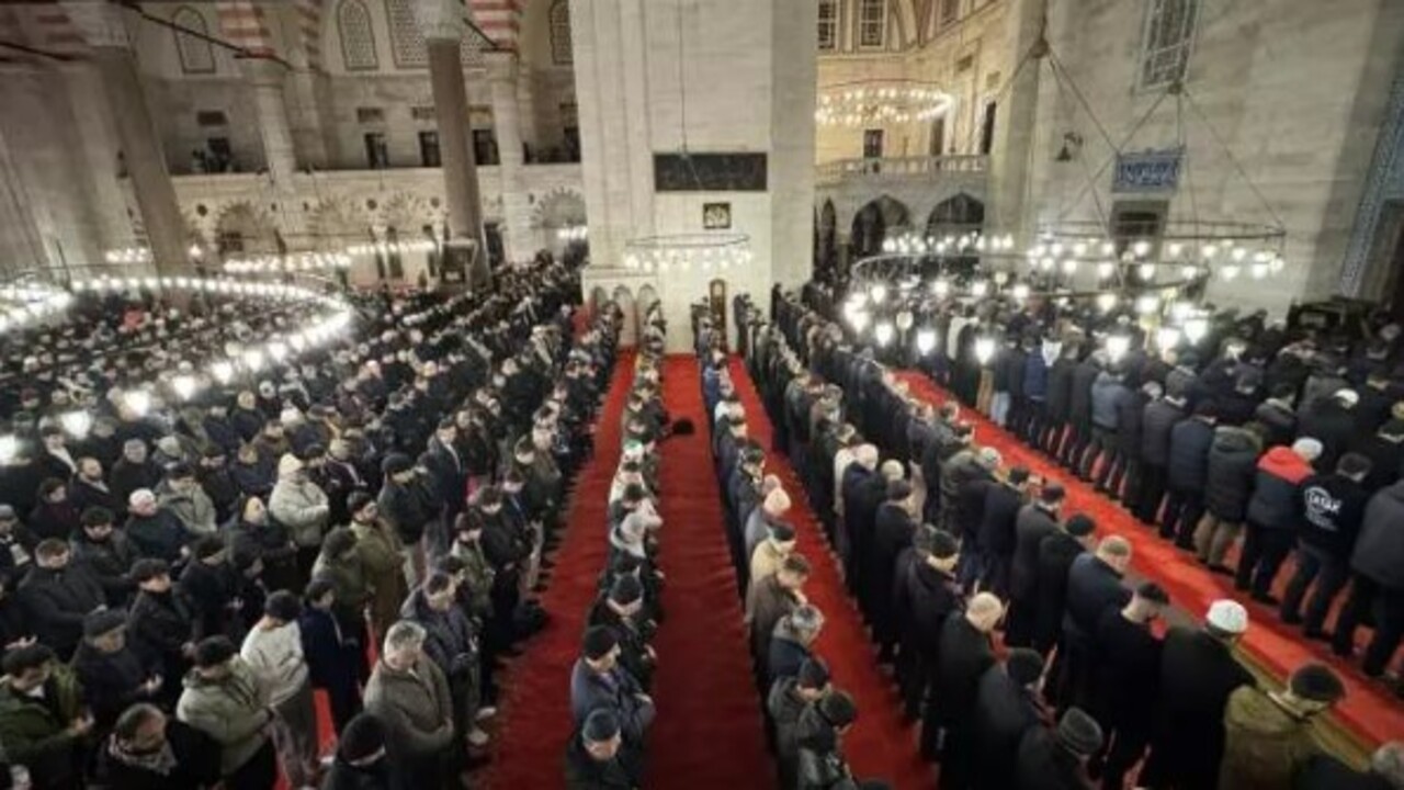 Foto - Tarihi yürüyüşten duygulandıran kareler! "Dün Ayasofya, bugün Emevi, yarın Aksâ