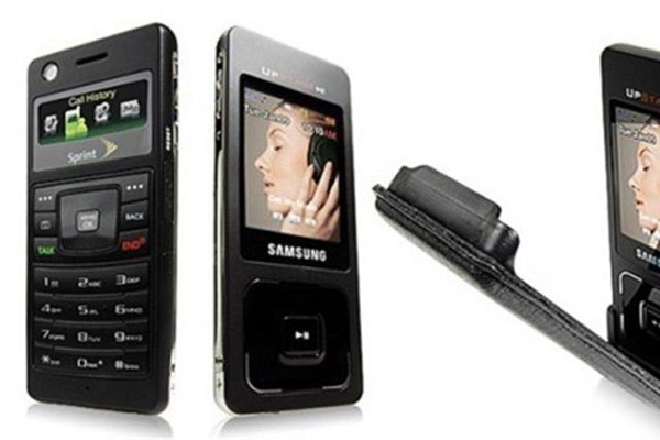 Foto - Tarihin en berbat tasarıma sahip 9 telefonu