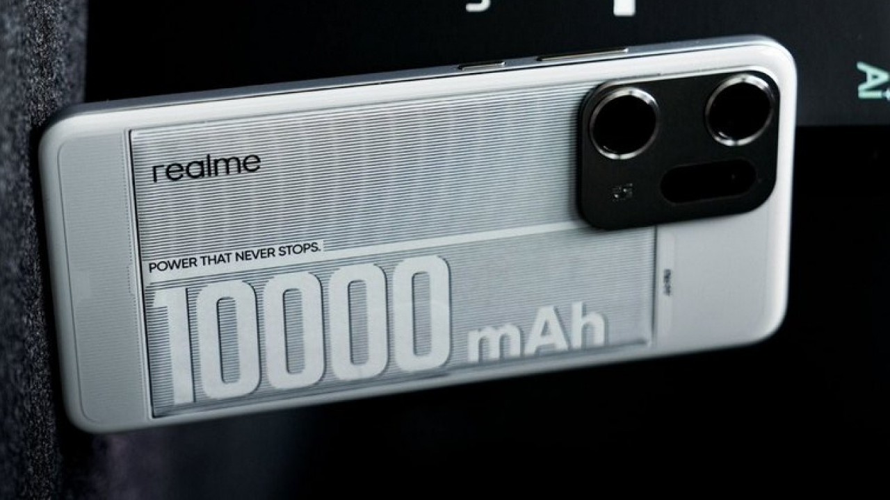 Foto - Tarihin en büyük bataryalı cep telefonu yolda