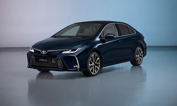 Foto - Tarihin en çok satan otomobilleri! Mercedes, BMW, Audi, Tesla, Volkswagen, Ford, Fiat dona kaldı... Zirvedeki araç bomba