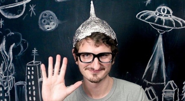 Foto - Tarihin en ilginç komplo teorileri! Milyonlarca insanı bunlarla kandırdılar