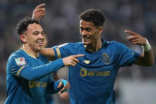 Foto - Tarihin en iyi futbol takımları belli oldu! Fenerbahçe ile Galatasaray arasında şaşırtan fark