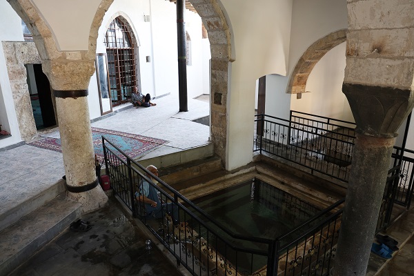 Foto - Tarihle iç içe ibadet! Bu cami tam 1375 yıldır ibadete açık