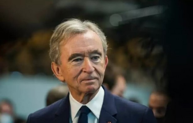 Foto - Tarihte bir ilk! O kadının parasını duyanın ağzı açık kalıyor...