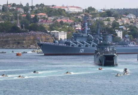 Foto - Tarihte ilke imza attılar! Karadeniz’de savaş hazırlıkları! Dünyayı ayağa kaldıran görüntüler