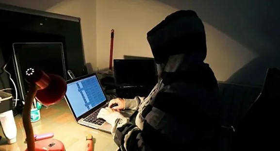 Foto - Tarihteki en büyük sızıntısı gerçekleşti! Hemen şifrelerinizi değiştirin