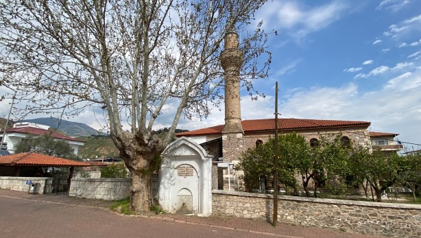 Foto - Tarihteki hiç bir kötü hadise bu camiyi durduramadı! 433 yıldır ezan okunuyor