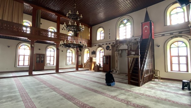 Foto - Tarihteki hiç bir kötü hadise bu camiyi durduramadı! 433 yıldır ezan okunuyor