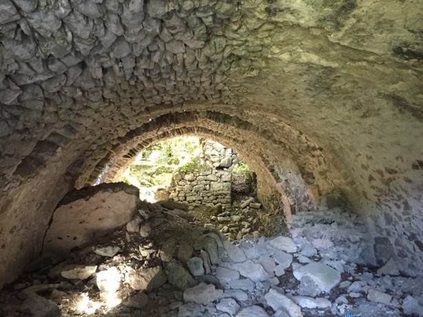 Foto - Tarihten bir köşe: Vazelon Manastırı