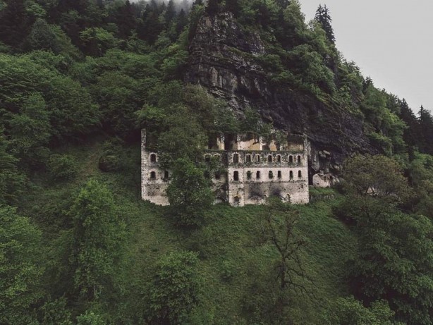 Foto - Tarihten bir köşe: Vazelon Manastırı