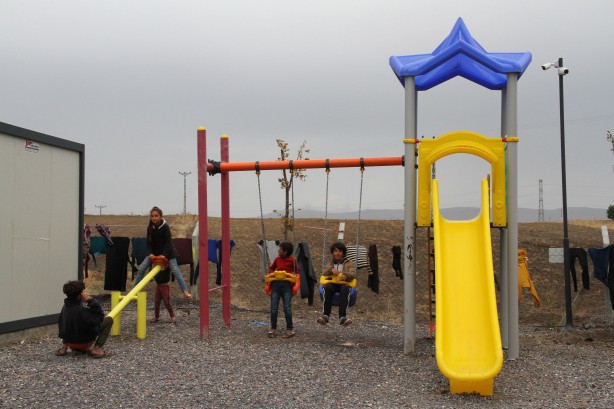 Foto - Tarım işçileri için yeni bir kent kuruldu!