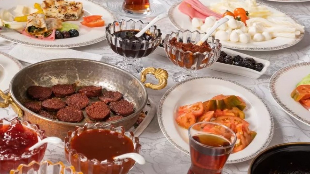 Tarım ve Orman Bakanlığı taklit ve tağşiş listesini güncelledi! 12 sucuk, 3 peynir, 2 bal hileli çıktı