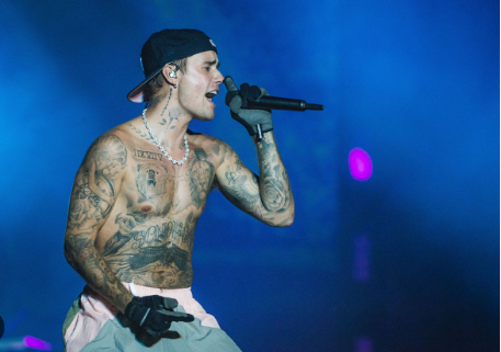 Foto - Tarkan nasıl şöhret oldu? Mega Star böyle olunur! Yahudi lobisi ve küreselcilerin karanlık oyunu