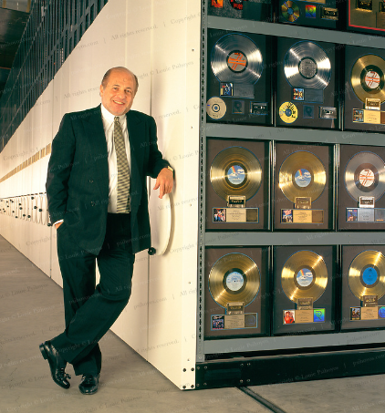 Foto - Tarkan nasıl şöhret oldu? Mega Star böyle olunur! Yahudi lobisi ve küreselcilerin karanlık oyunu