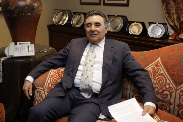 Foto - Eşinle gezme, ailenden bahsetme denen şarkıcı Mirkelam söylenenleri yapmayınca başına bakın ne geldi! Harbiden skandal