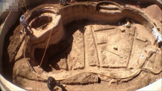 Foto - Tarla sürerken öyle bir şey buldular ki!