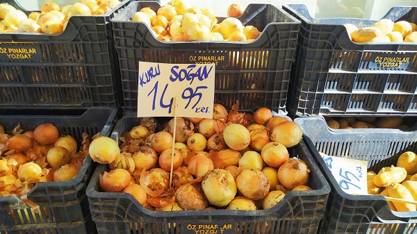 Foto - Tarlada 5, tezgahta 15 lira