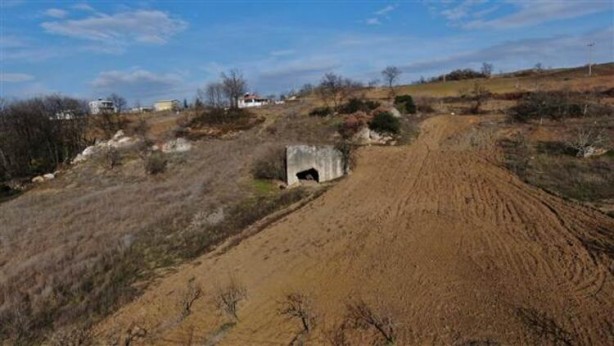 Tarlanın ortasında bulunmuştu! Kime ait olduğu ortaya çıktı