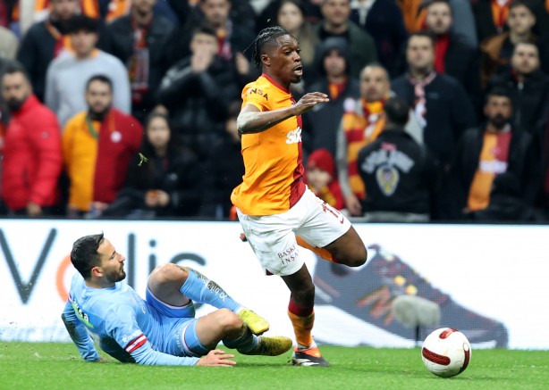 Foto - Tartışılan pozisyonlara spor yorumcuları ne dedi?