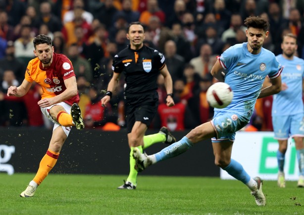 Foto - Tartışılan pozisyonlara spor yorumcuları ne dedi?