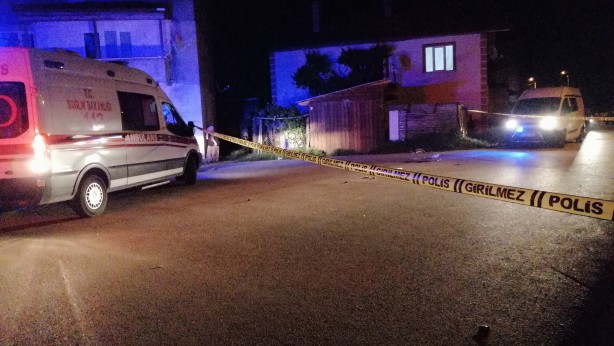 Foto - Tartışma bıçaklı, silahlı kavgaya dönüştü: 1'i polis 5 yaralı