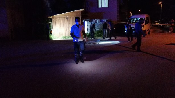 Foto - Tartışma bıçaklı, silahlı kavgaya dönüştü: 1'i polis 5 yaralı