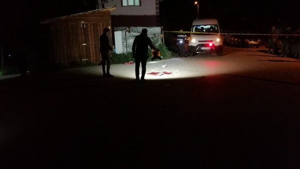 Foto - Tartışma bıçaklı, silahlı kavgaya dönüştü: 1'i polis 5 yaralı