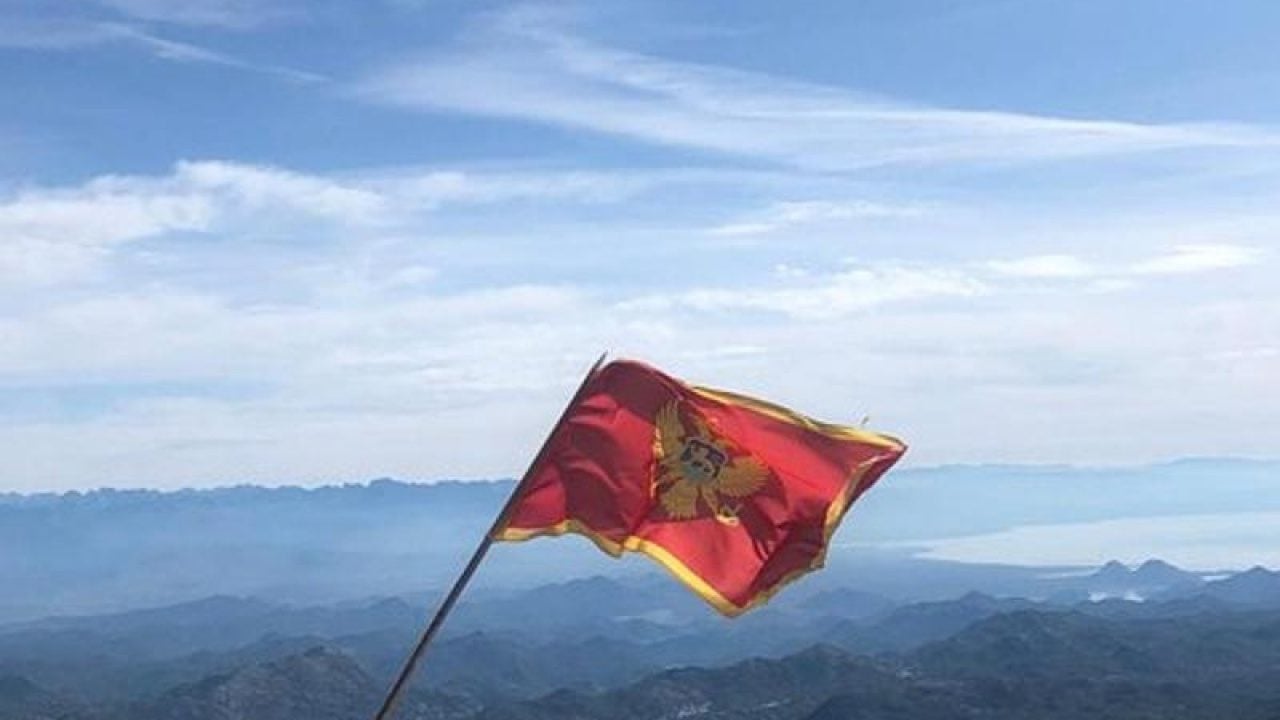 Foto - Tartışmalara neden olacak kararı uygulamaya alıyorlar: Türk vatandaşlarına kapıları kapatıyorlar