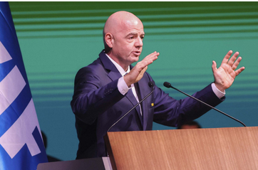 Tartışmalara son noktayı FIFA koydu! Yeni kararları herkesi şaşırttı… Mavi Kart kullanılacak mı?