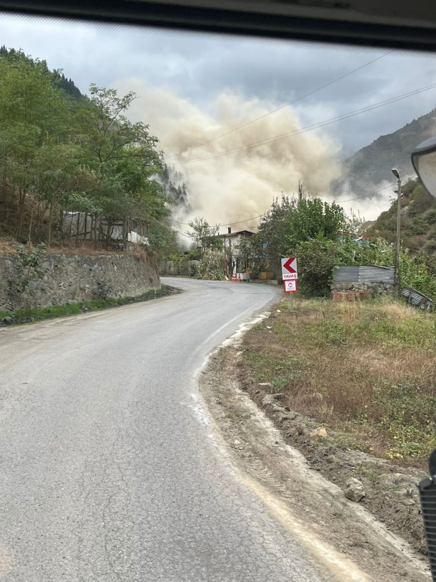 Foto - Taş ocağında yürekleri ağza getiren anlar!