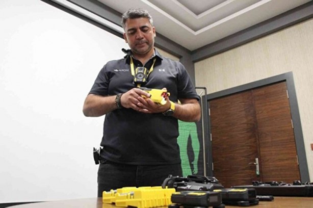 Foto - TASER-7 Türkiye'de! Öldürmeden etkisiz hale getiriyor