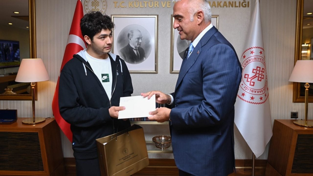 Taşımalı eğitimden Hacettepe tıbba uzanan başarı: Gençlerimize de örnek gösterebilecek bir talebe olacağına inanıyorum