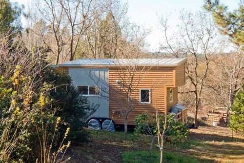 Foto - Taşınabilir, minik ev kendine hayran bırakıyor