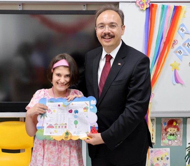 Foto - Tatil başlıyor Milyonlarca öğrencinin karne heyecanı