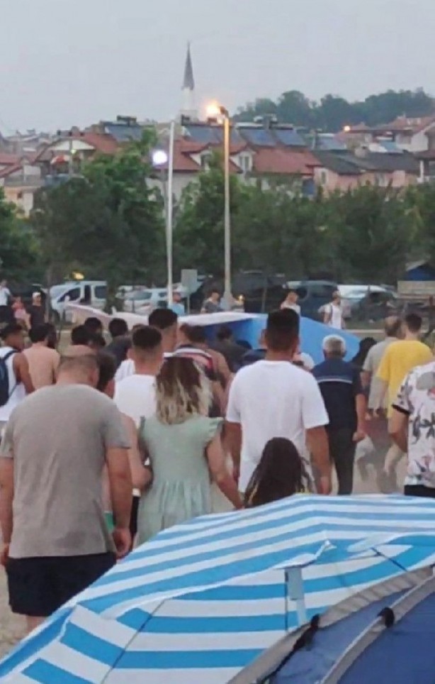 Foto - Tatil bölgesinde şok! Acı haber sonrası denize girmek yasaklandı