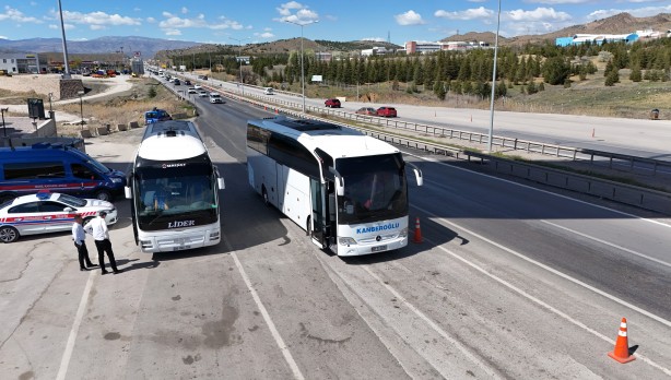 Foto - Tatilciler yolda! 43 ilin geçiş güzergahında bayram yoğunluğu