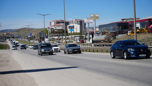 Foto - Tatilciler yolda! 43 ilin geçiş güzergahında bayram yoğunluğu
