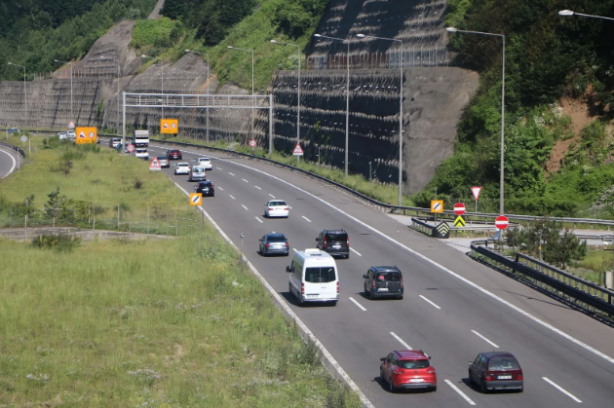Foto - Tatilcilerin dönüşü başladı! İşte yollarda son durum