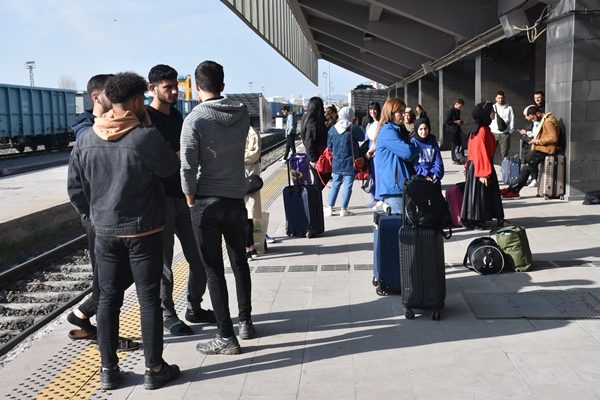 Foto - Tatilcilerin seyahat tercihi Doğu Ekspresi oldu